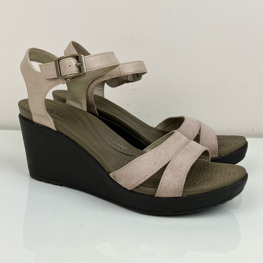 Crocs Women’s Size 9.0 Leigh II Wedge Ankle Strap Sandals Cream Beige